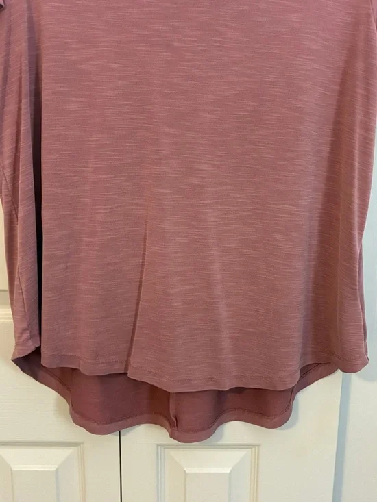MOD REF Women’s V Neck Short Sleeve Flowing Mauve T Shirt- Size Large - Picture 7 of 13